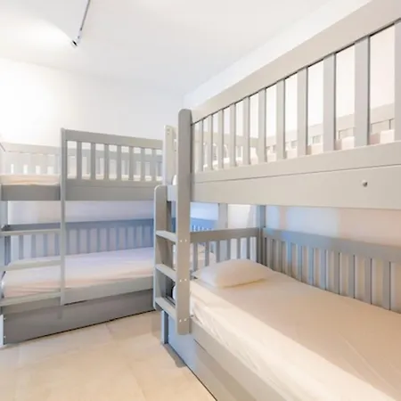 Maison De 3 Chambres A Antibes Avec Magnifique Vue Sur La Mer Piscine Privee Jardin Clos بيت للعطل *
